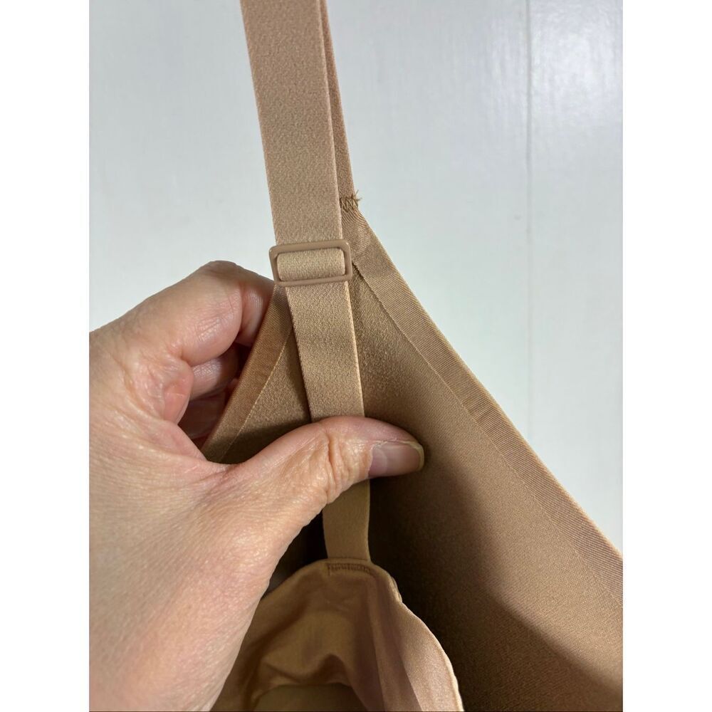 SKIMS NWT Push Up Plunge Bra in Clay Size 42C - Picture 7 of 9